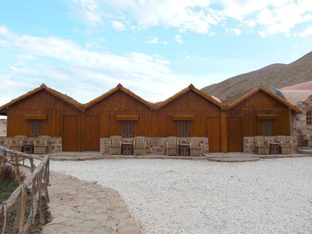 Roots Red Sea Hotel El Qoseir Exterior foto