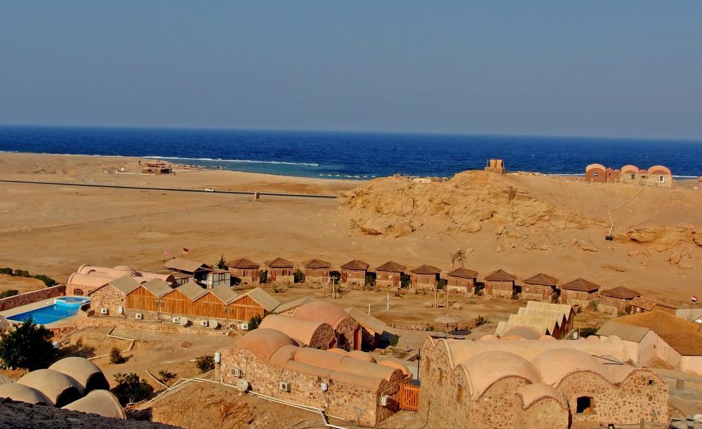 Roots Red Sea Hotel El Qoseir Exterior foto