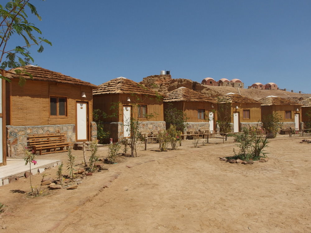 Roots Red Sea Hotel El Qoseir Exterior foto