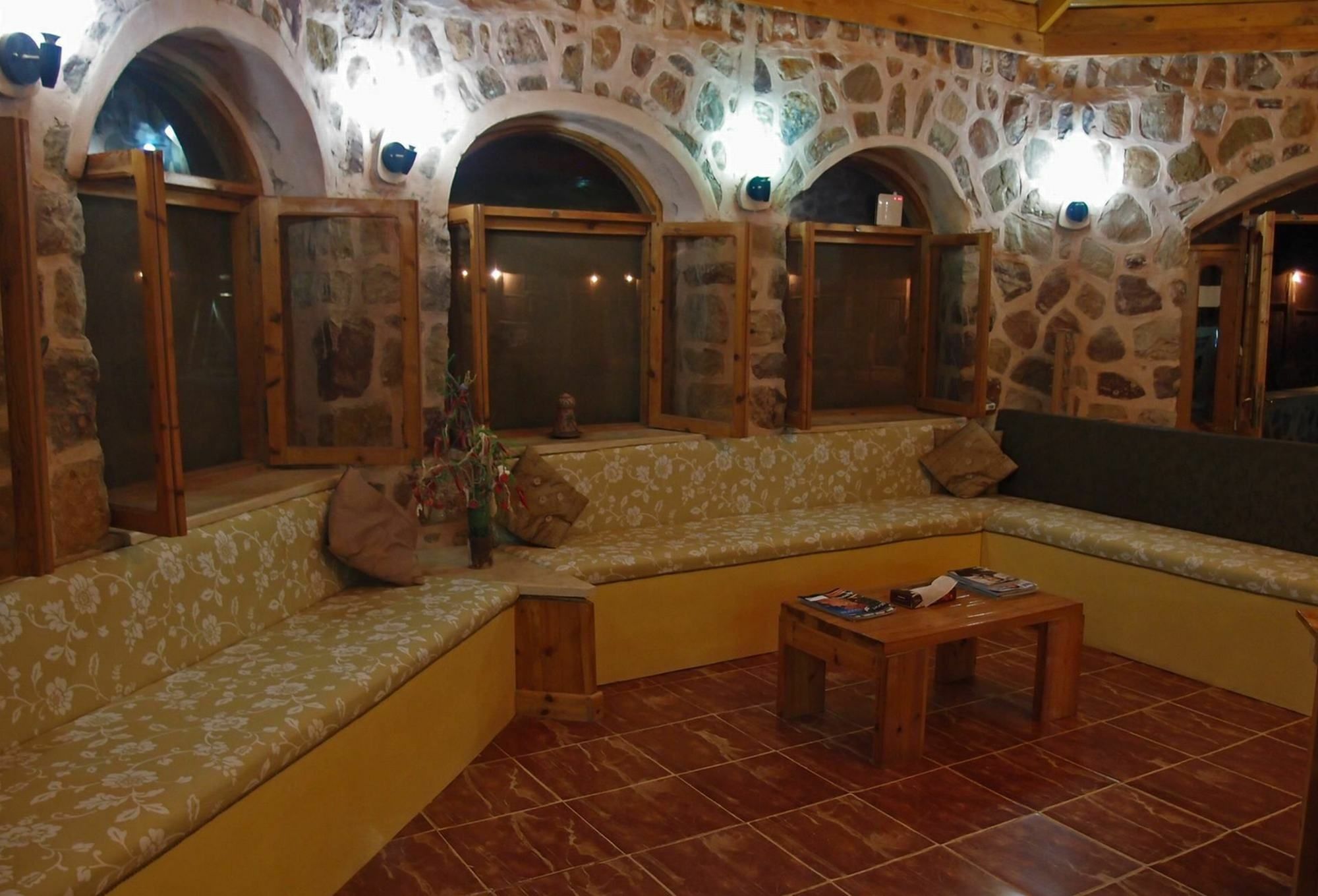 Roots Red Sea Hotel El Qoseir Exterior foto